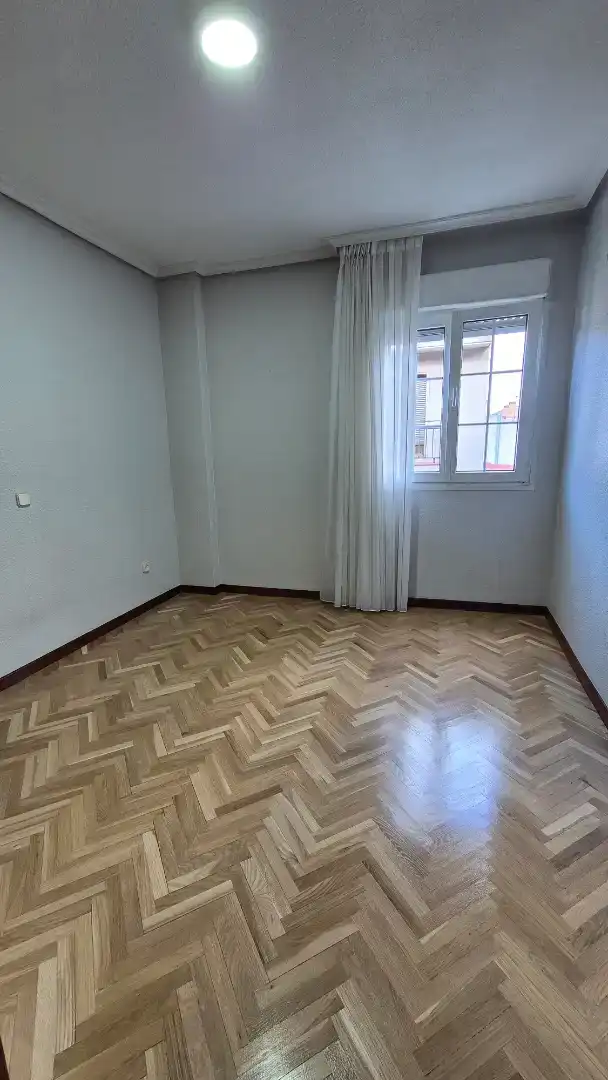 Schlafzimmer von Wohnung zum Verkauf in  Madrid Capital mit Klimaanlage und Terrasse