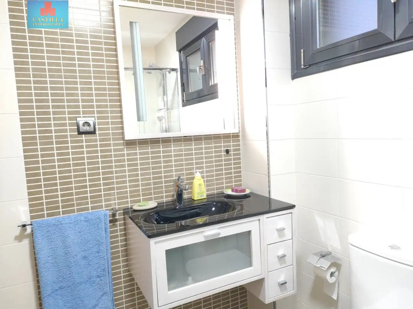 Baño de Casa adosada en venta en Ávila con Aire acondicionado, Calefacción y Terraza
