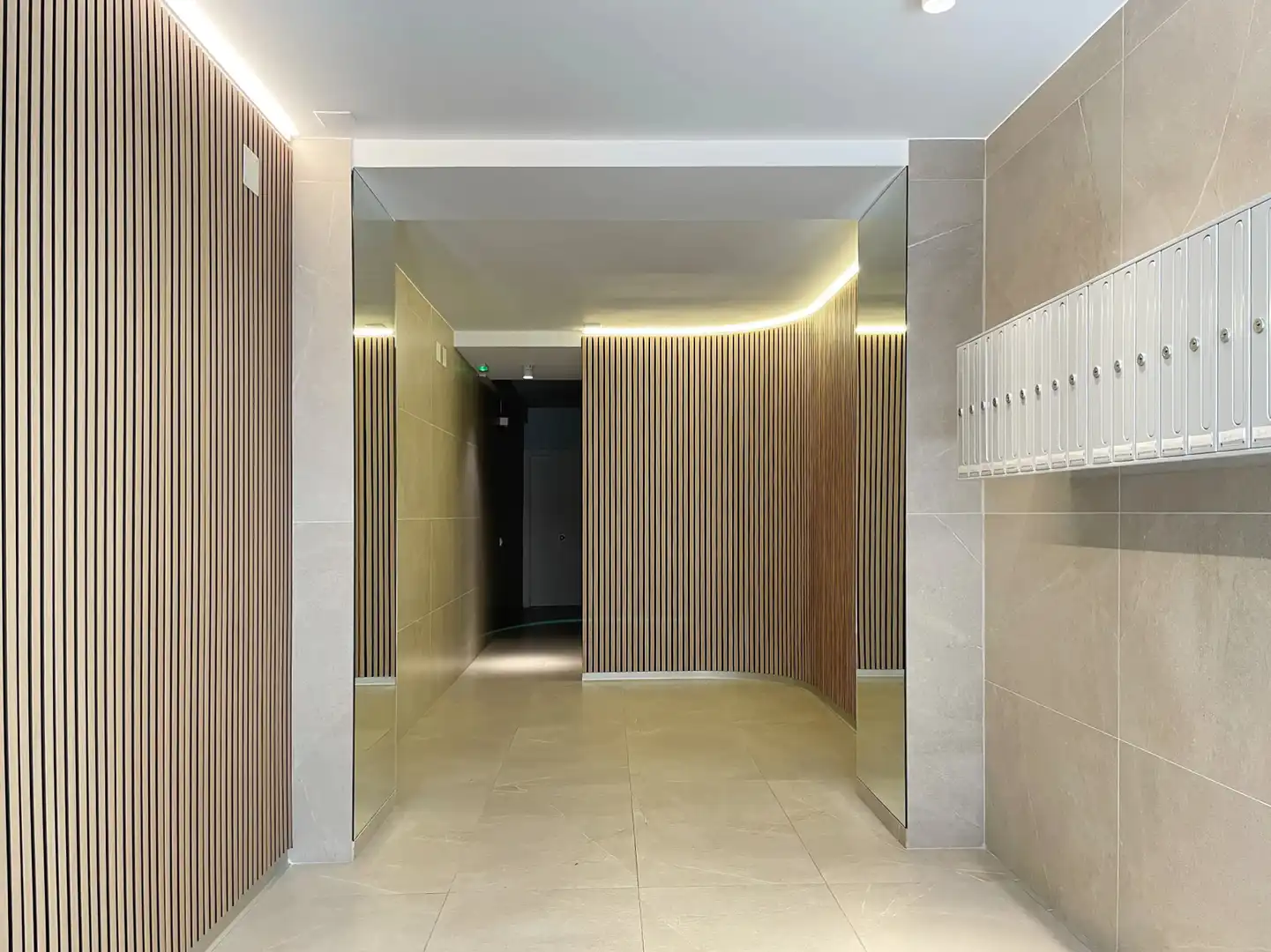 Piso en venta en Barcelona con Balcón