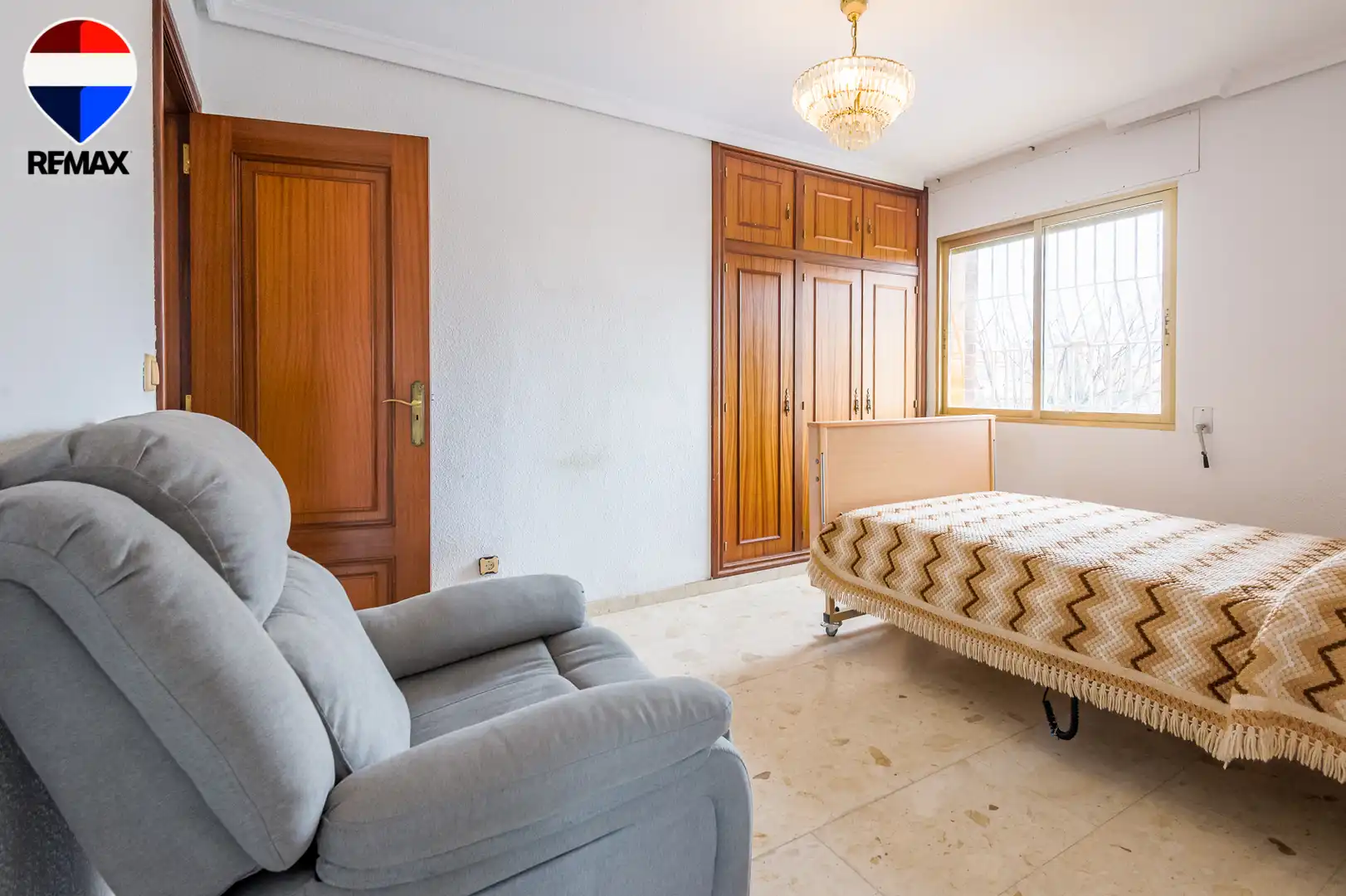 Dormitori de Casa o xalet en venda en Sant Joan d'Alacant amb Aire condicionat, Jardí privat i Terrassa
