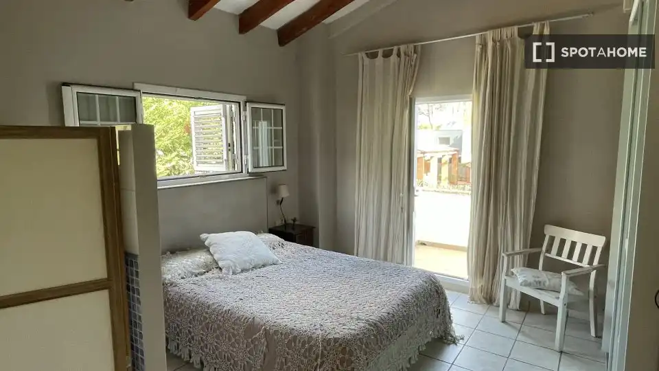 Habitación de Apartamento para compartir en Sant Cugat del Vallès con Aire acondicionado, Calefacción y Terraza