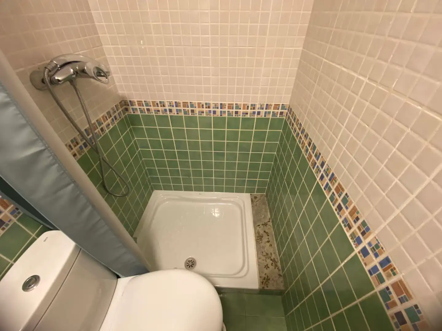 Bany de Pis en venda en Laviana amb Calefacció, Parquet i Traster