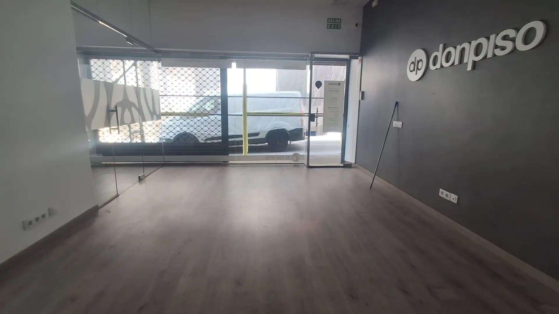 Local en venda en Sitges amb Aire condicionat i Parquet