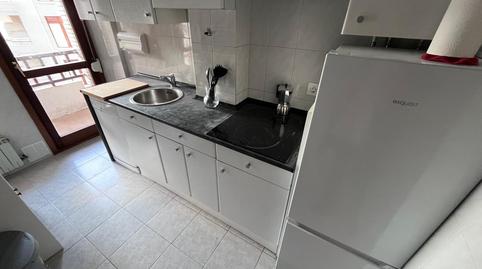 Foto 4 de Piso de alquiler en Salceda, 35, Tregadín, Cantabria