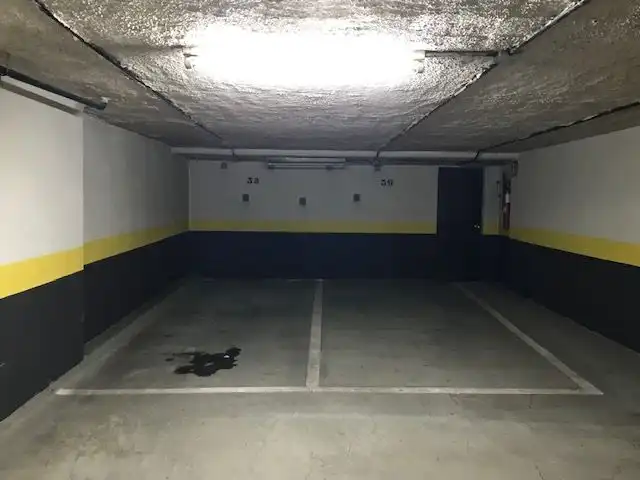 Parking of Garage for rent in Madrid