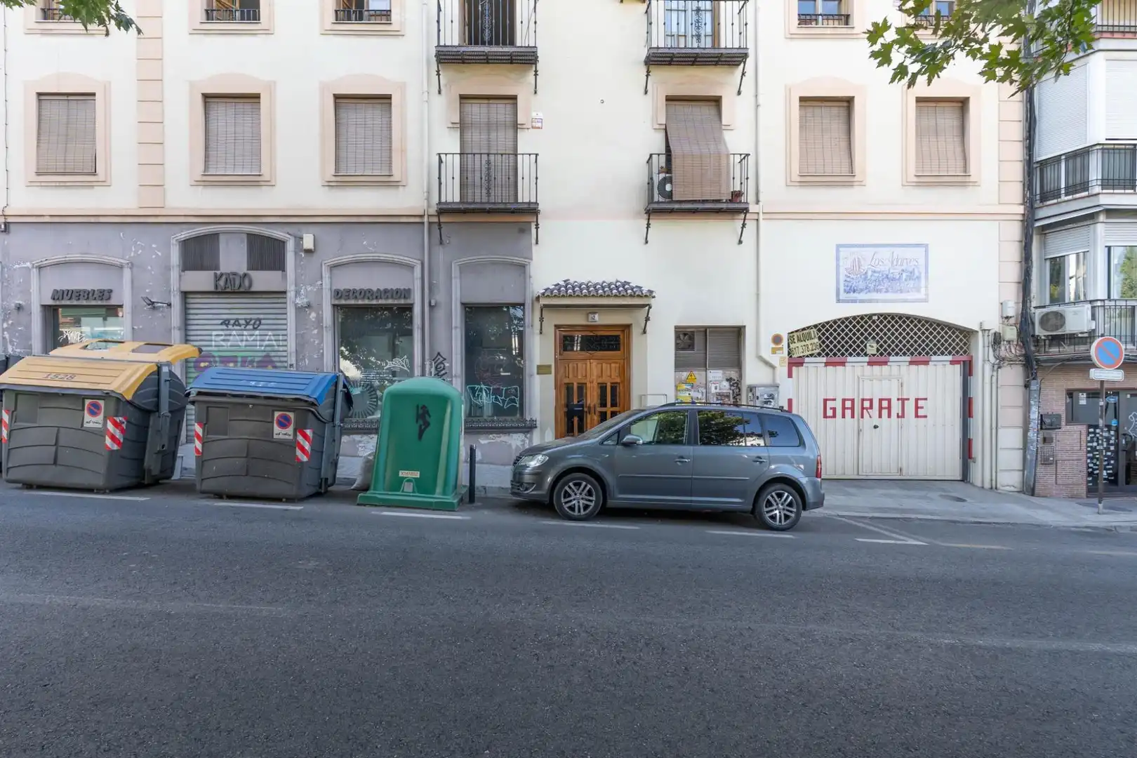 Exterior view of Flat for sale in Granada  with Heating and Furnished