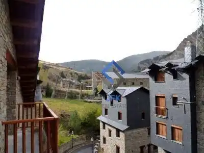 Terraza de Piso en venta en Canillo con Calefacción, Terraza y Trastero