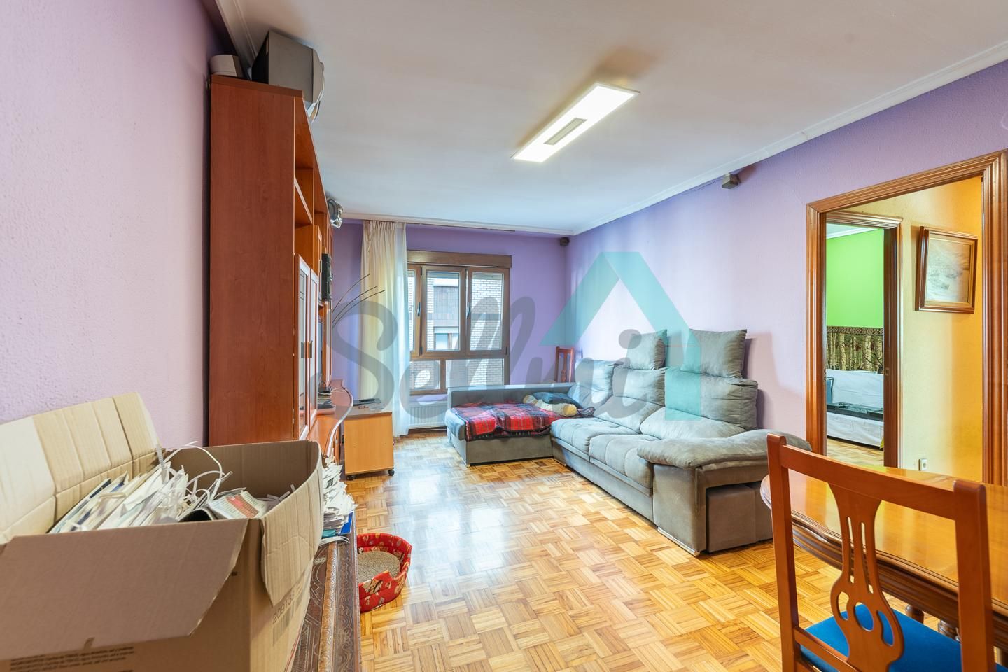 Living room of Flat for sale in Oviedo   with Heating, Parquet flooring and Storage room