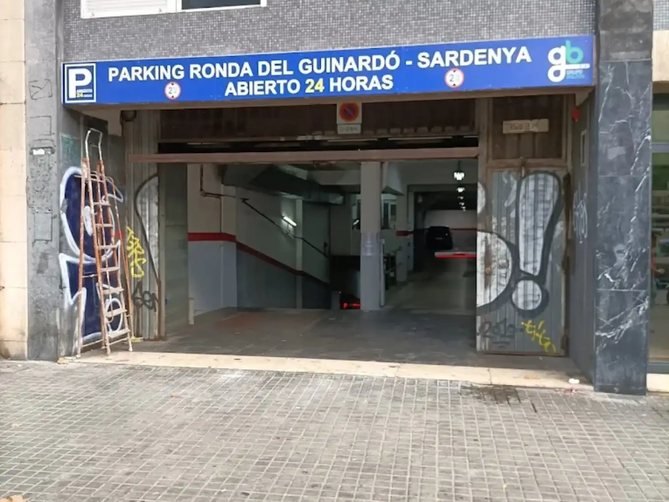 Parking de Garaje de alquiler en Barcelona con Alarma