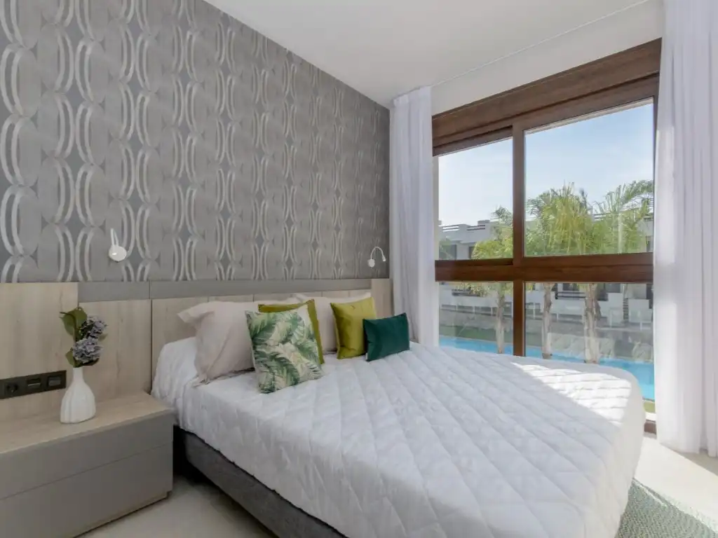 Dormitori de Casa o xalet en venda en Torrevieja amb Aire condicionat i Piscina