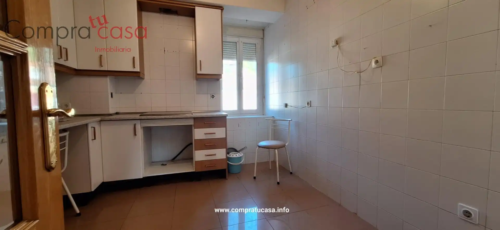 Cuina de Pis en venda en Segovia amb Parquet, Traster i Alarma