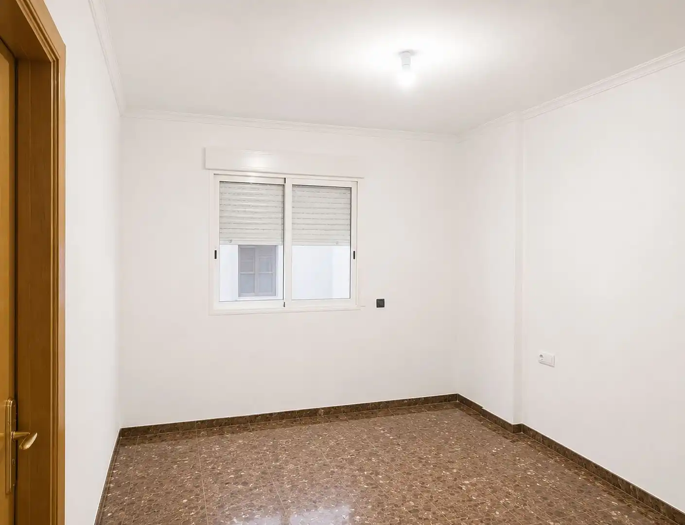 Bedroom of Attic for sale in Alzira  with Air Conditioner, Terrace and Alarm