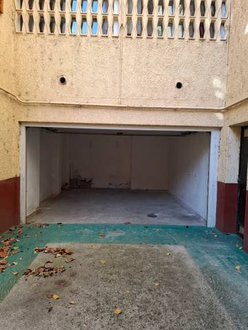 Garaje en Alquiler en Calle del Justicia de Aragón, 1 en Membrilleras - Levante