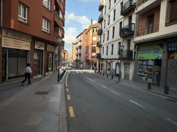 Außenansicht von Lagerraum zum Verkauf in Bilbao 