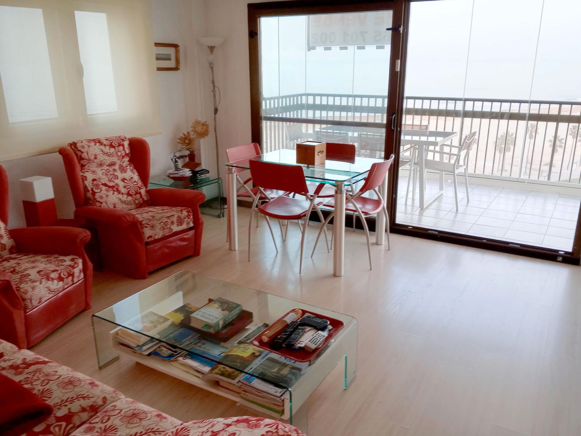 Sala d'estar de Pis en venda en Gandia amb Calefacció, Terrassa i Moblat