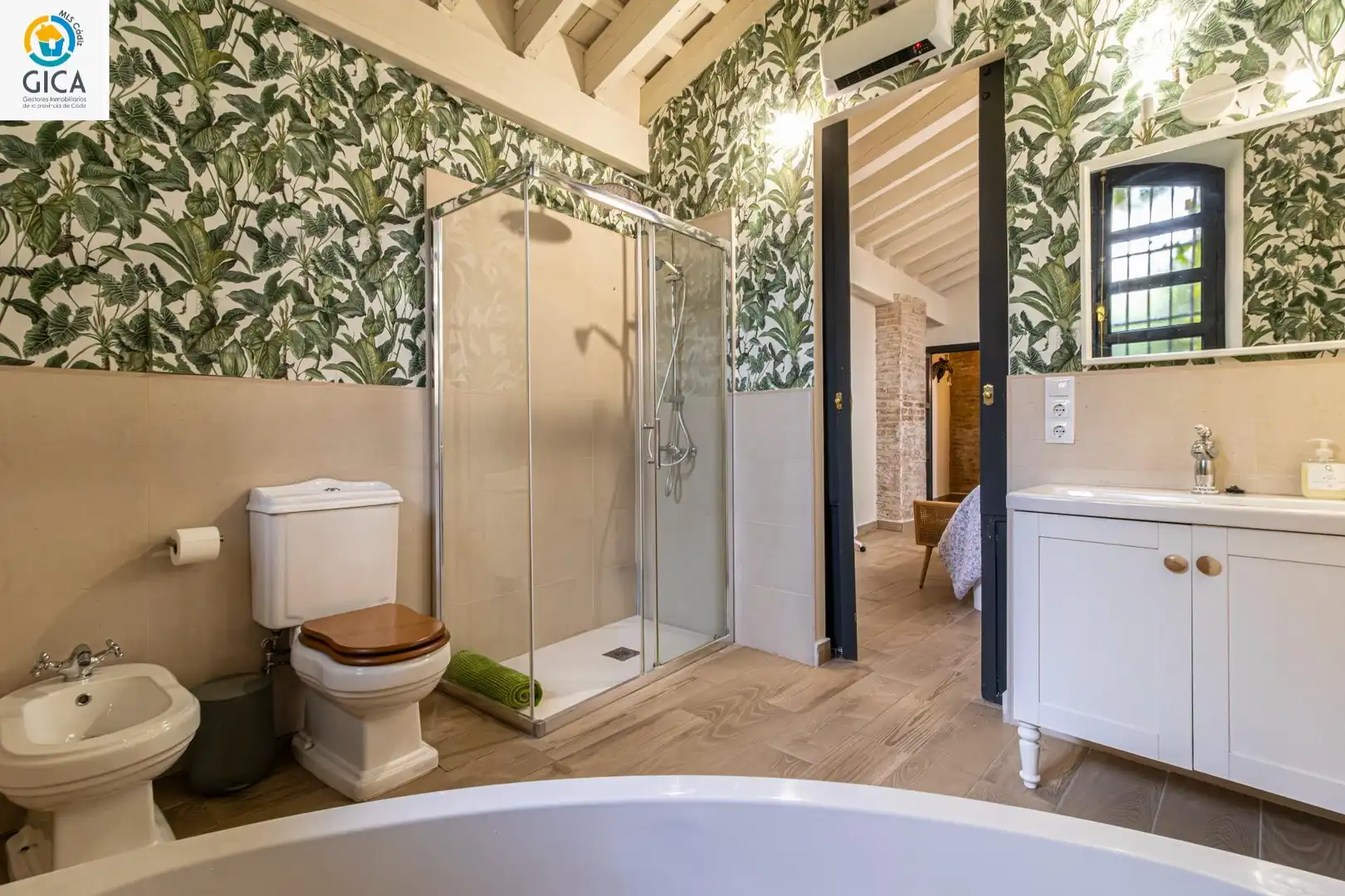 Bathroom of Houses for sale in Jerez de la Frontera  with Air Conditioner, Heating and Storage room