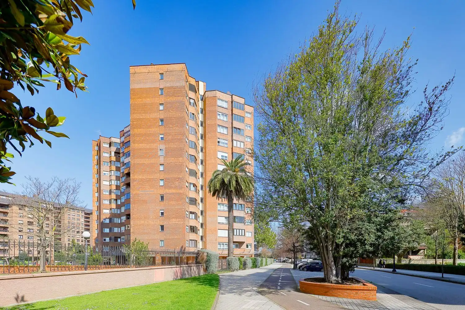 Vista exterior de Piso de alquiler en Gijón  con Calefacción, Terraza y Trastero