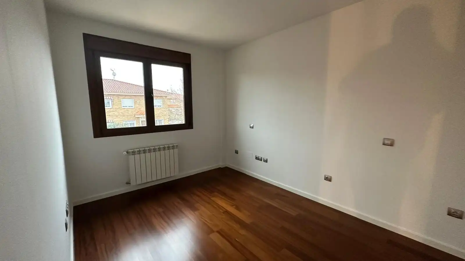 Bedroom of Houses for sale in Villaviciosa de Odón  with Air Conditioner, Heating and Private garden