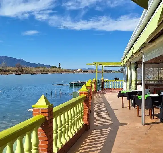Commercial properties for sale in Cullera  with Air Conditioner, Heating and Terrace