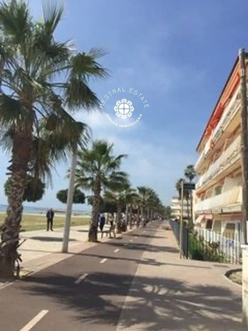 Vista exterior de Piso en venta en Cambrils con Terraza