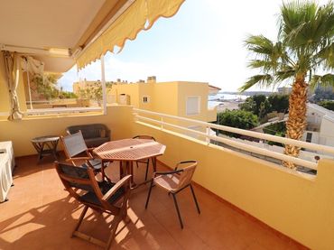 Apartament amb piscina de lloguer a Avenida De las Adelfas