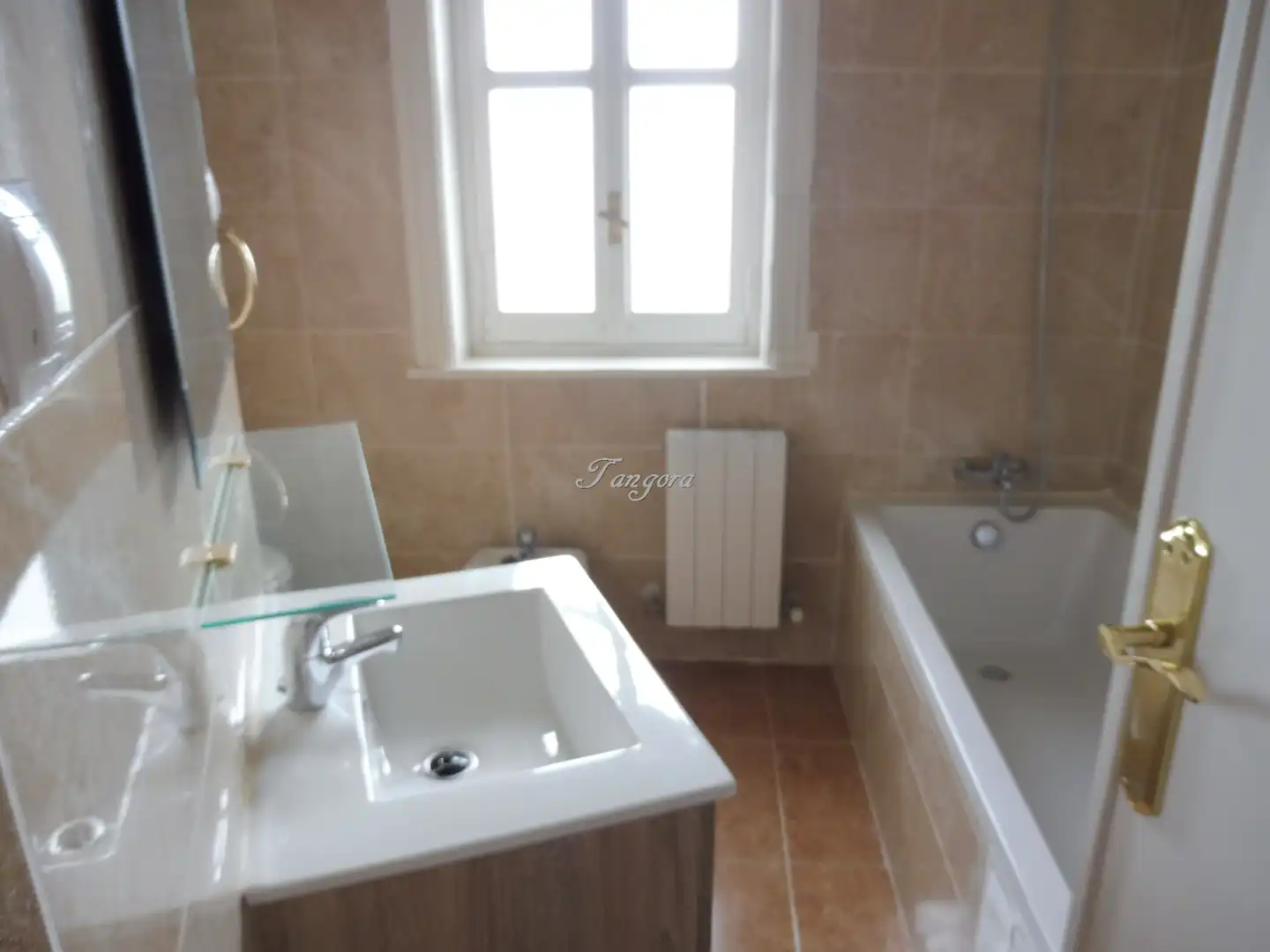 Baño de Piso de alquiler en Getxo  con Calefacción, Parquet y Horno