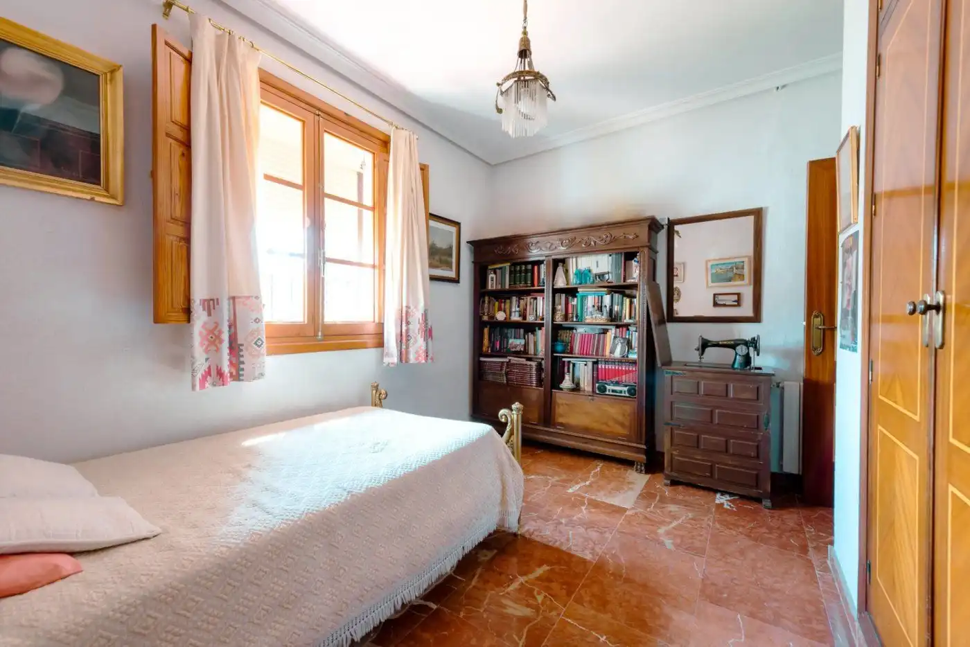 Houses for sale in Calle bartolome estaban murillo, Las Almenas