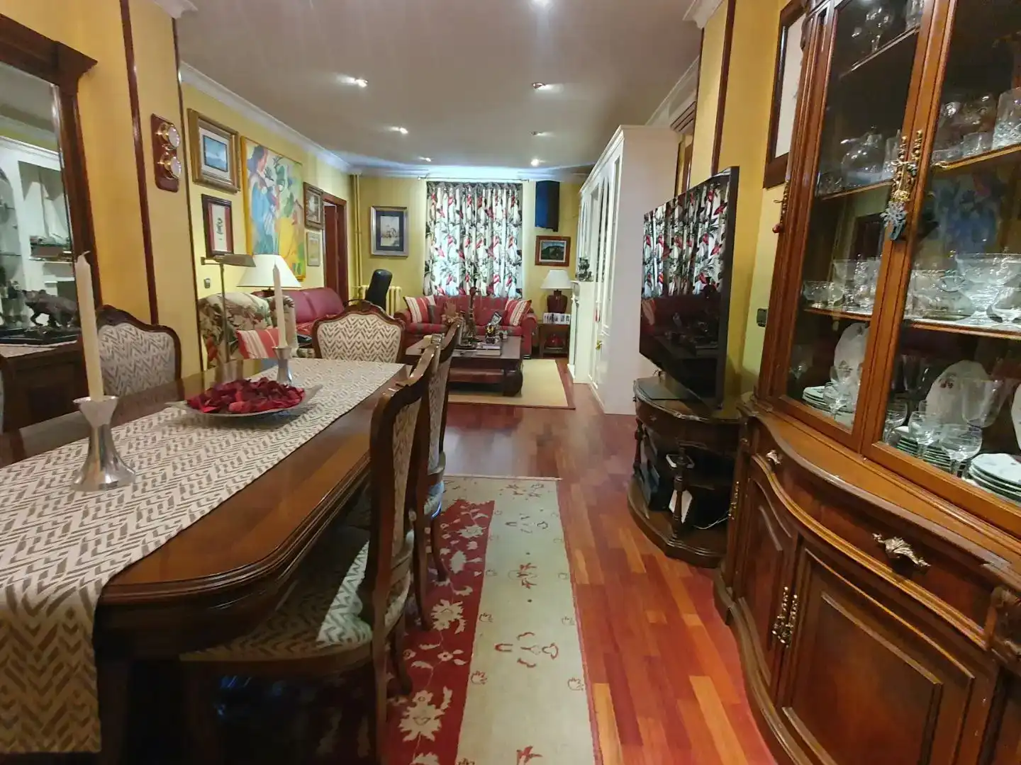 Sala d'estar de Pis en venda en  Madrid Capital amb Aire condicionat