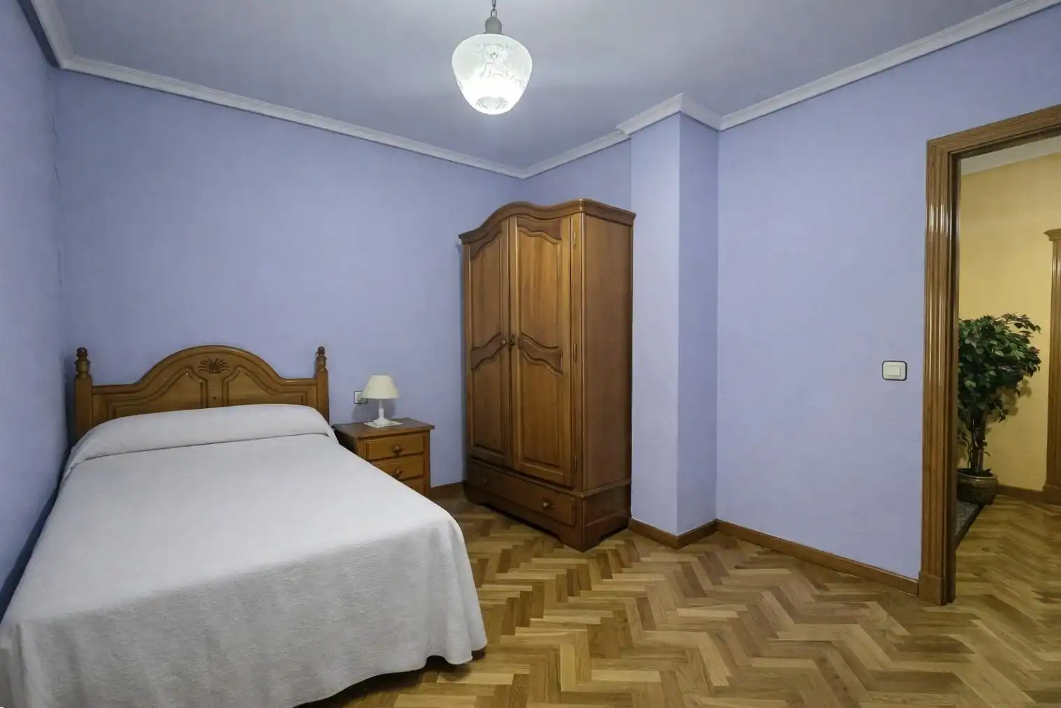 Bedroom of Houses for sale in Plasencia  with Air Conditioner, Terrace and Storage room