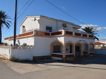 Xalet amb piscina en venda a La Xara - La Sella