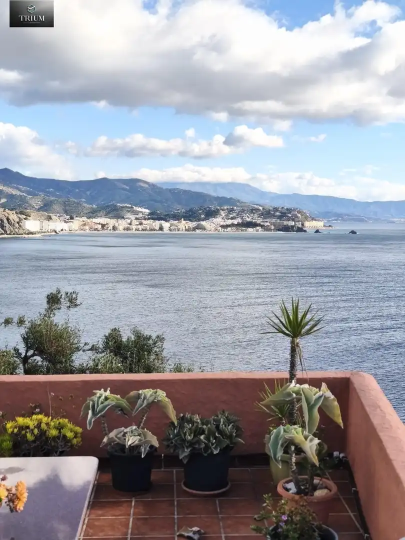 Vista exterior de Casa o xalet en venda en Almuñécar