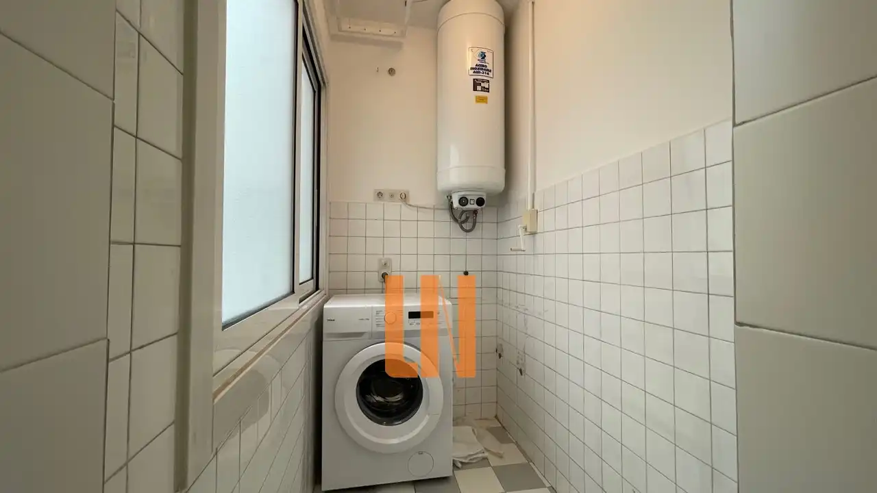 Terrasse von Wohnung zur Miete in A Coruña Capital  mit Heizung, Parkett und Ofen