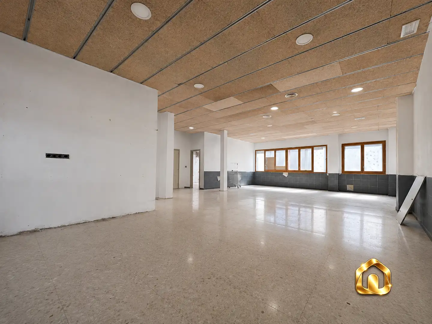 Local comercial en venta en Carrer de Joaquim Mir 56, imagen 2