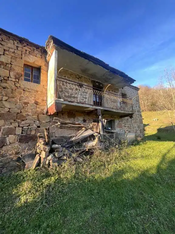 Vista exterior de Casa o xalet en venda en Selaya amb Jardí privat i Balcó