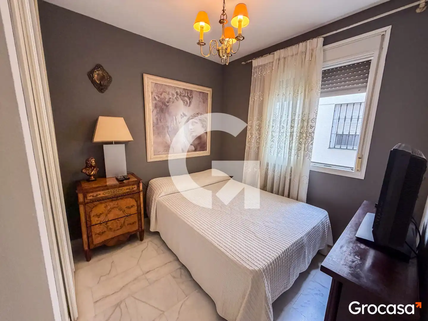 Schlafzimmer von Dachboden zum Verkauf in Rincón de la Victoria mit Privatgarten, Terrasse und Ofen