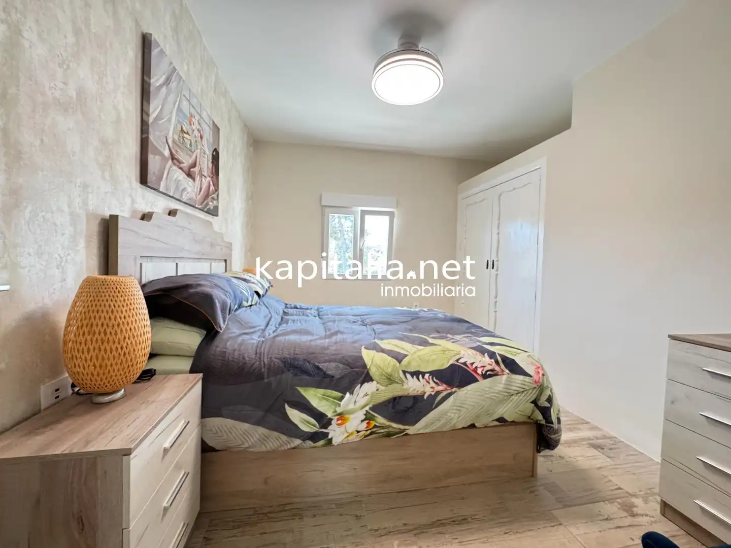 Schlafzimmer von Wohnungen zur Miete in Ontinyent mit Klimaanlage, Heizung und Schwimmbad