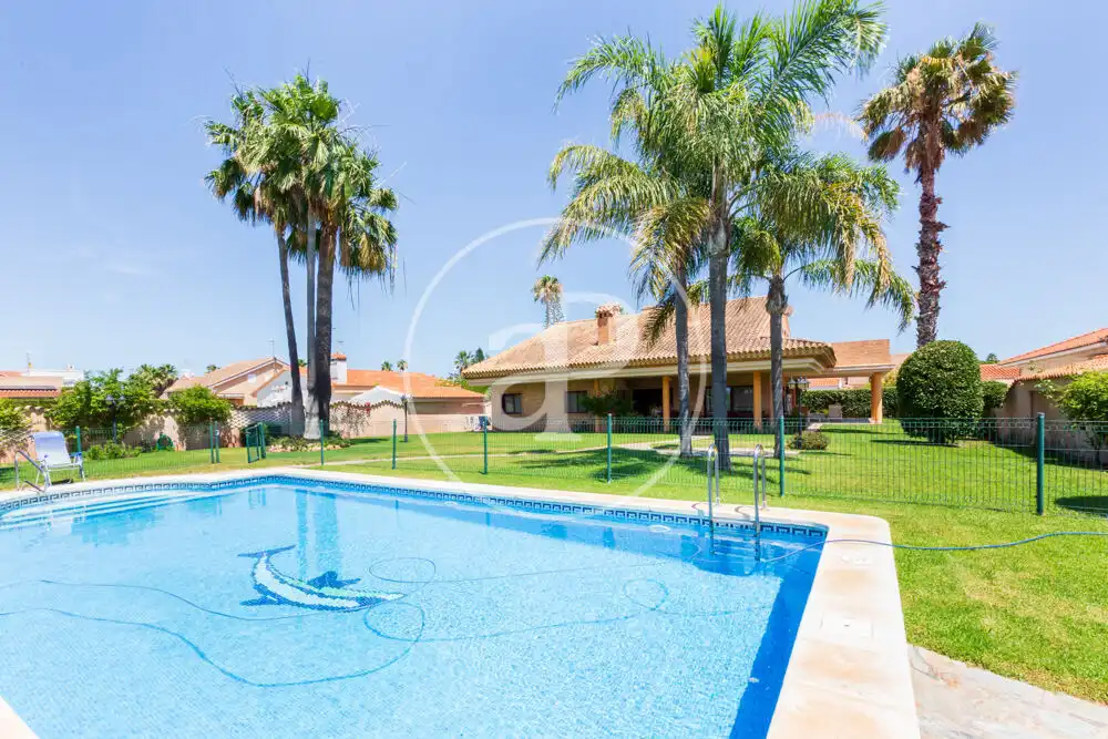 Vista exterior de Casa o chalet en venta en Sagunto / Sagunt con Aire acondicionado, Calefacción y Jardín privado