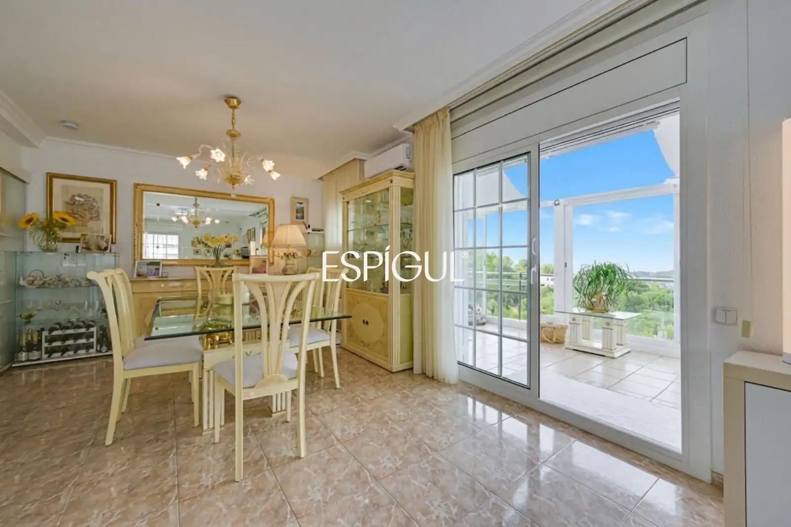 Dining room of Houses for sale in Rubí  with Air Conditioner, Heating and Terrace