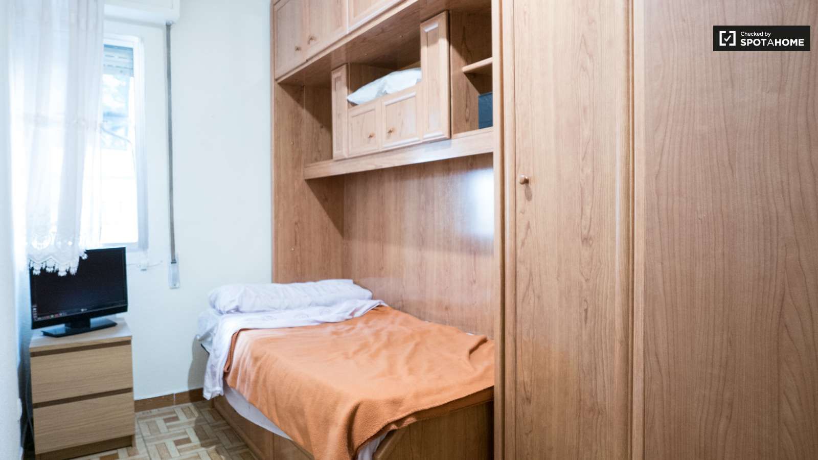 Piso para compartir en Palomeras Sureste