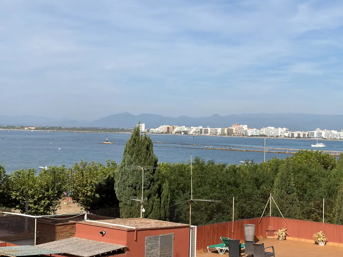 Apartments for sale in Roses  with Air Conditioner, Heating and Terrace