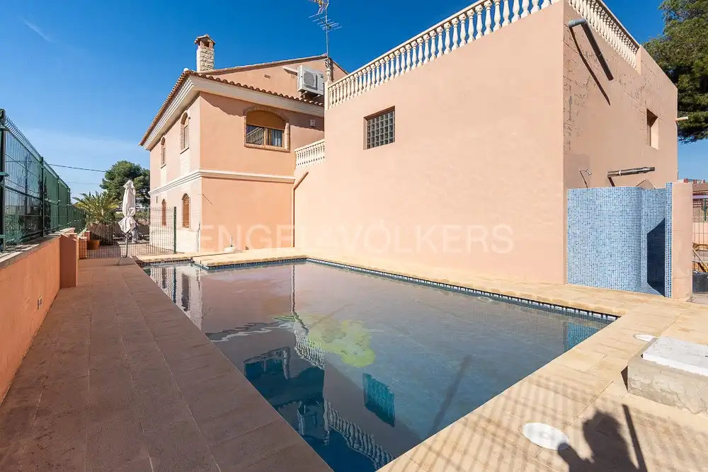 Piscina de Casa o chalet en venta en Náquera con Aire acondicionado, Calefacción y Jardín privado