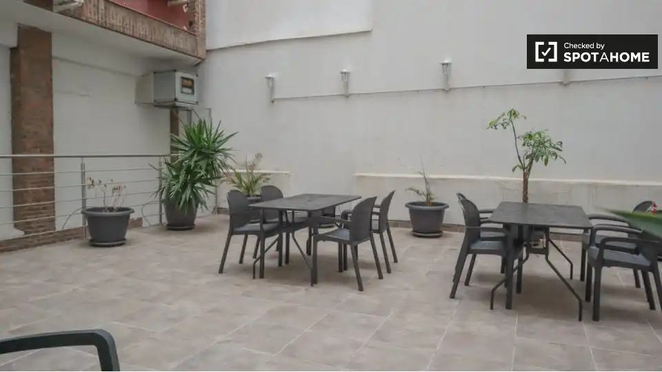 Terrassa de Pis de lloguer en Madrid amb Aire condicionat, Calefacció i Moblat