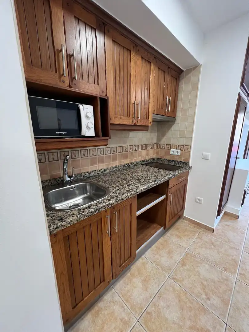 Cuina de Apartament en venda en Benalmádena amb Terrassa i Piscina comunitària