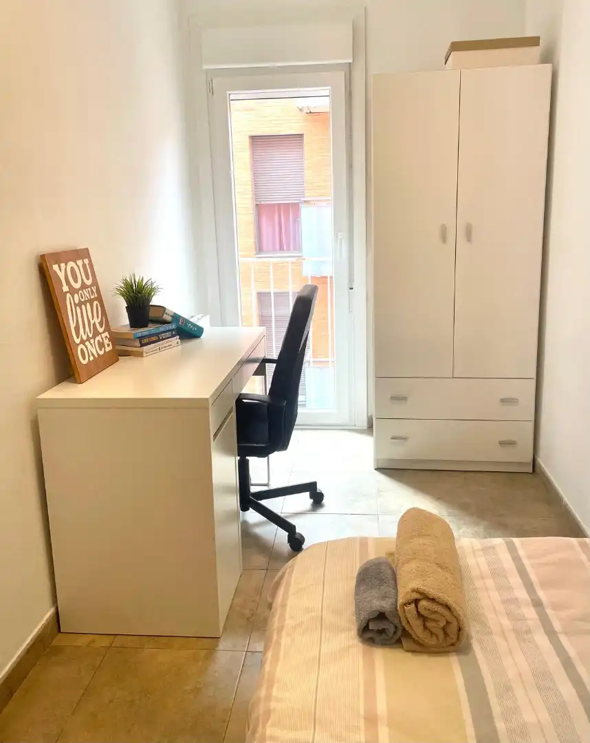 Habitación de Piso de alquiler en Rubí con Calefacción, Amueblado y Horno