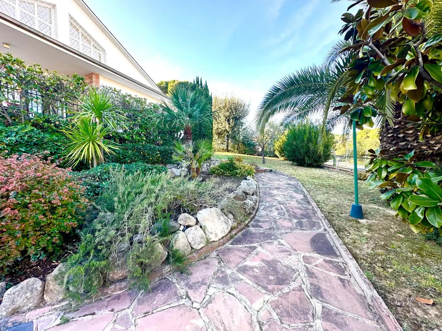Casa con terraza en venta en Carrer Moreres, imagen 2