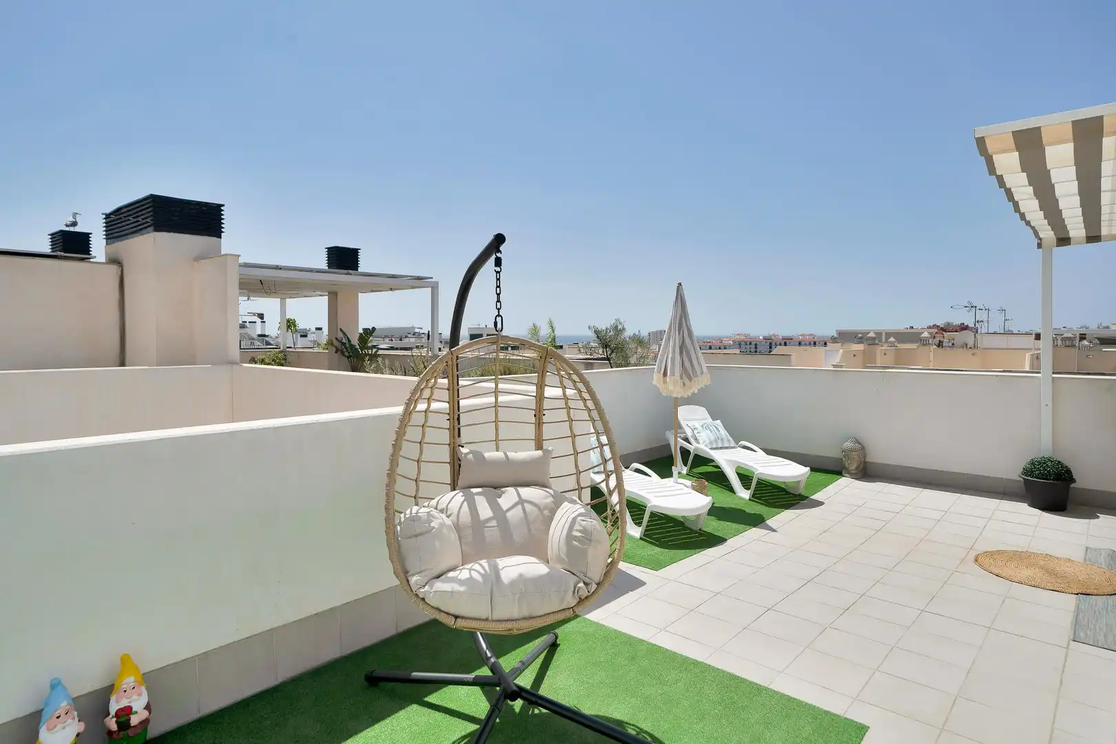 Attico con piscina in vendita a Estepona Pueblo, imagen 3