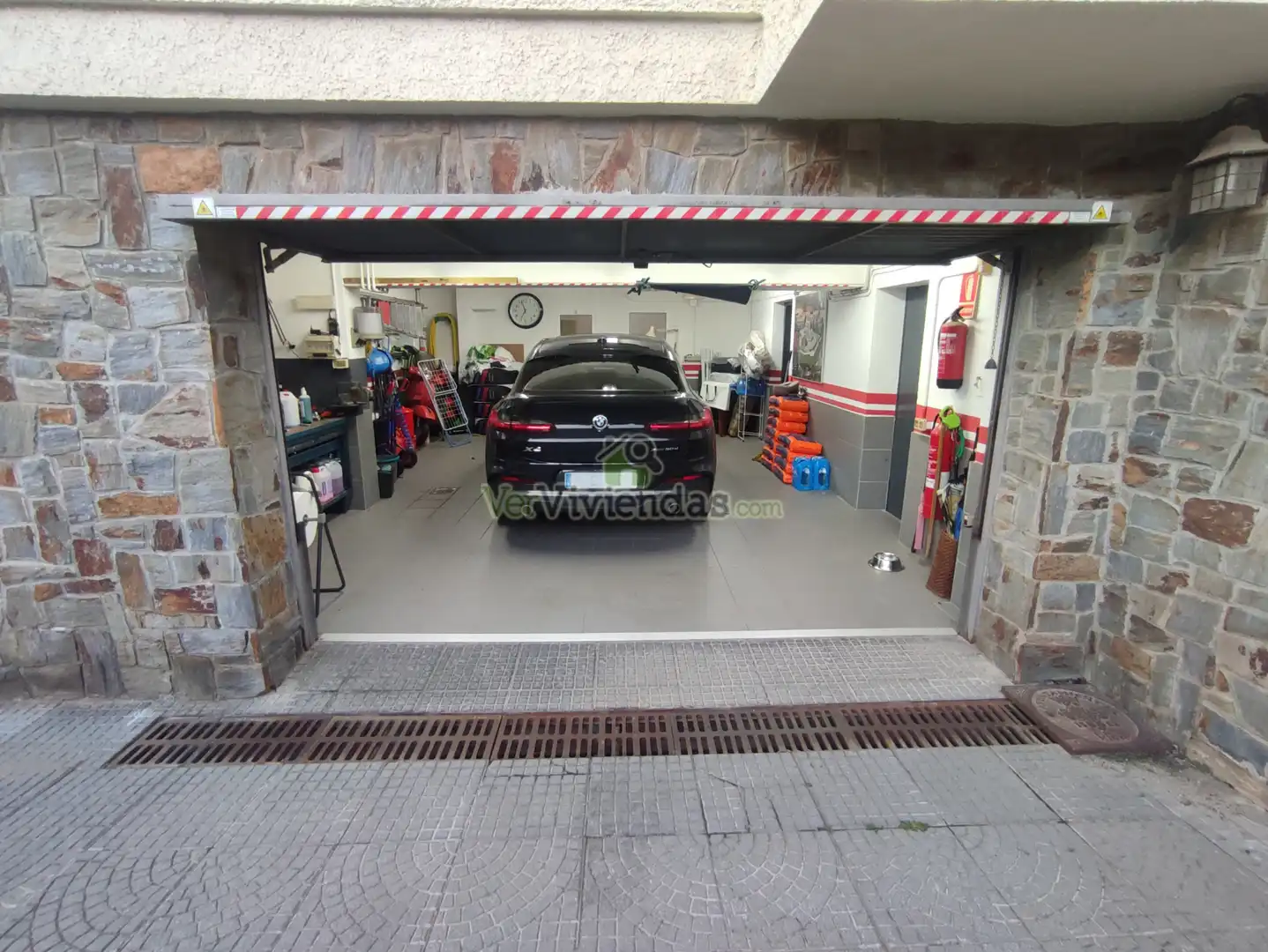 Aparcament de Casa o xalet en venda en Abrera amb Aire condicionat, Calefacció i Jardí privat