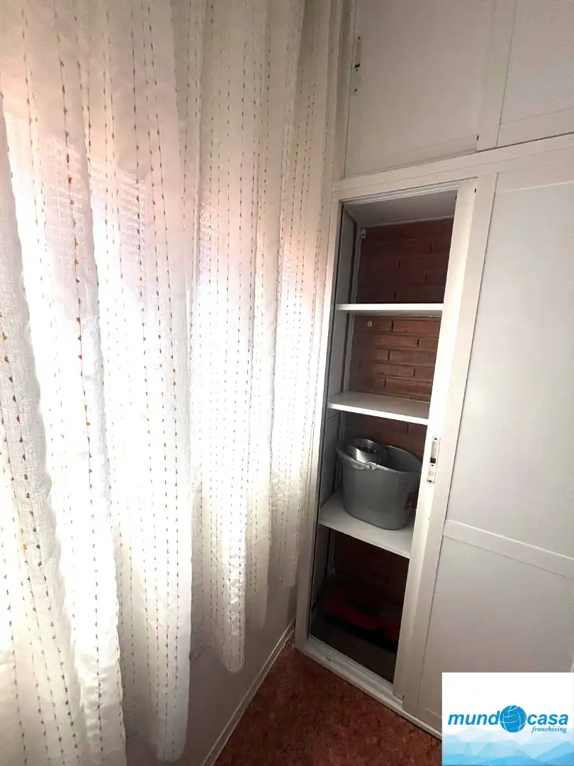 Bedroom of Flat for sale in Zaragoza  with Heating, Terrace and Furnished