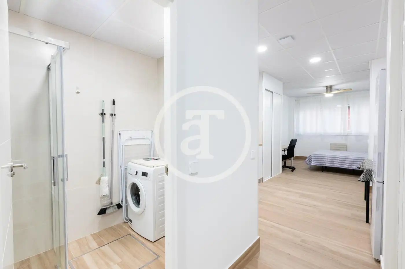 Habitación de Estudio de alquiler en Madrid con Calefacción, Amueblado y Horno