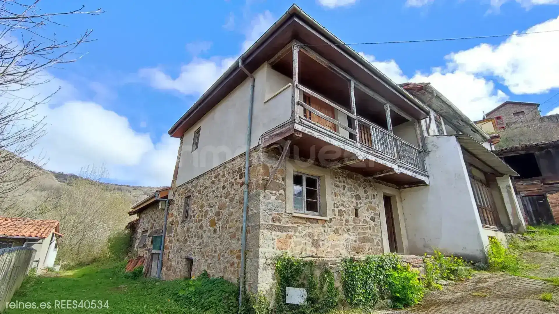 Vista exterior de Casa o xalet en venda en Mieres (Asturias)